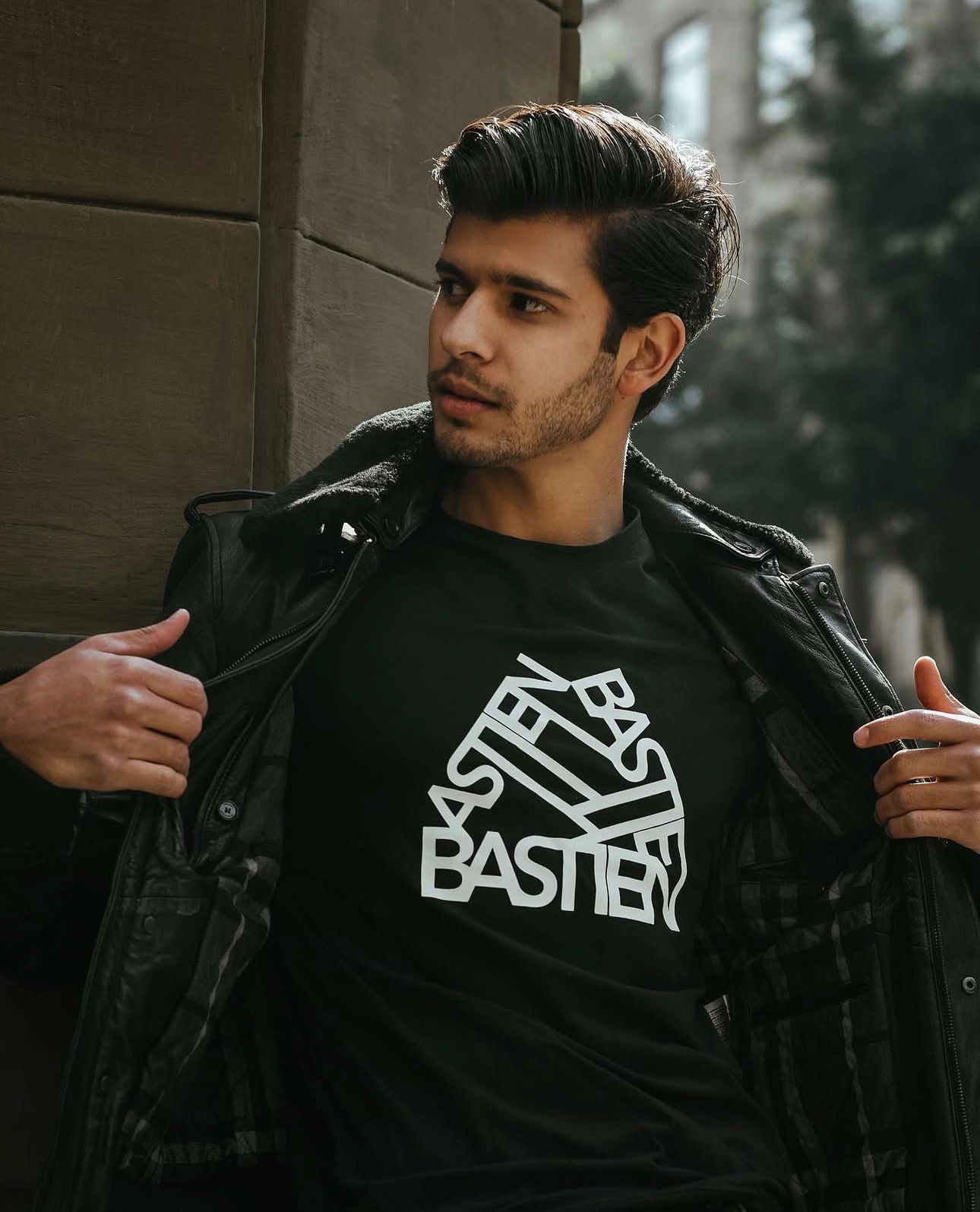 Bastienclothing modelo sobre nosotros